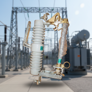 ฟิวส์ดรอปเอาท์ 15kv พร้อมบาร์เรล 100a แรงดันไฟฟ้า 15kV ฟิวส์กันตกประสิทธิภาพสูง RS-7 สำหรับใช้งานภายนอกอาคาร - Product Image 1