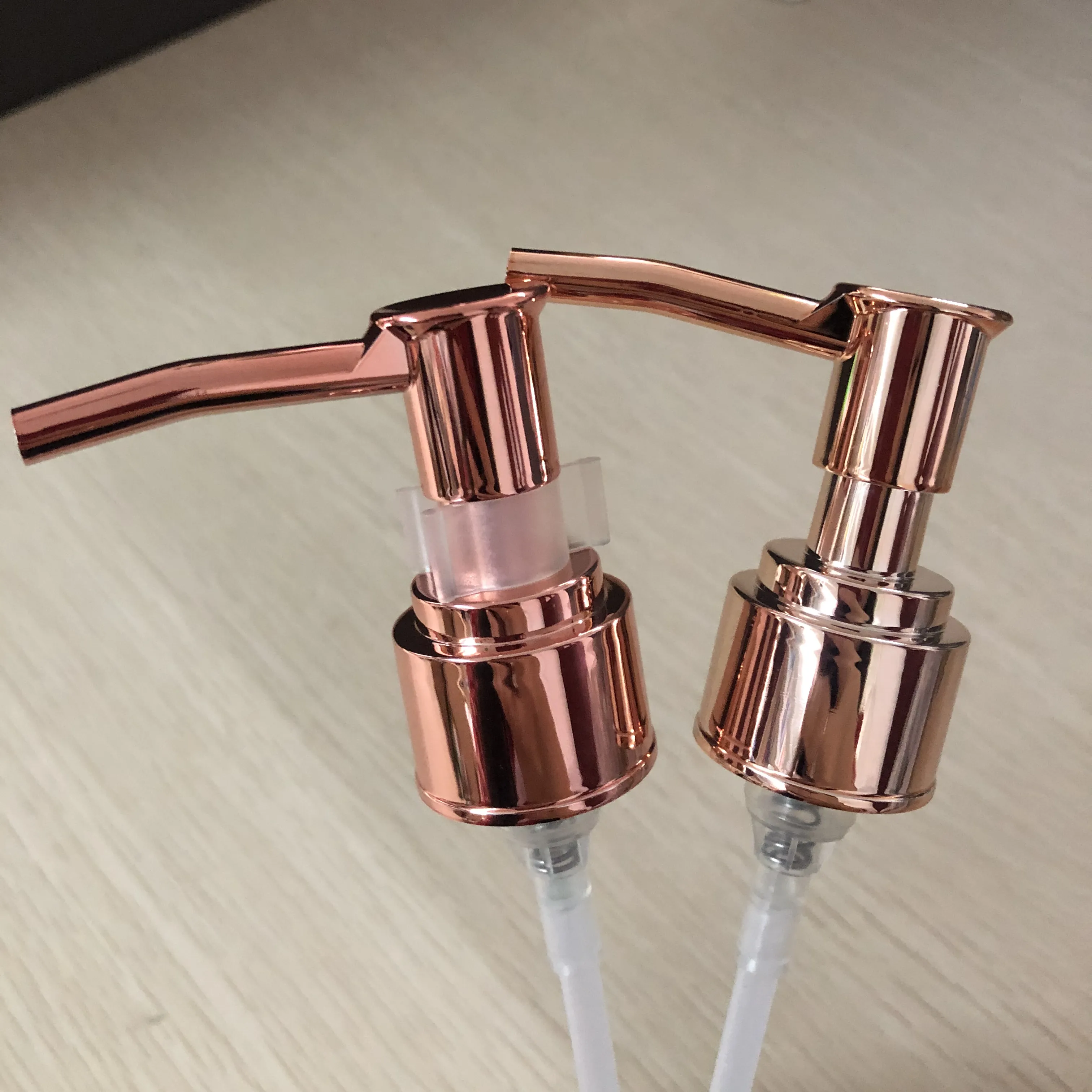 Gold and Silver Color UV Technology and Coating Film Technology Long Nozzle High-End Product Item Clip Lotion Pump 24/410 28/410