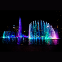 Fontaine de danse extérieure commerciale de luxe DEWY en acier inoxydable multi-formes avec jets d'eau alternés pour la décoration paysagère des parcs