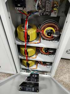 30KVA 50KVA 80KVA 100KVA 120KVA Трехфазный 220V 380V 400V 415V 440V Серводвигатель Автоматический стабилизатор напряжения - Product Image 6