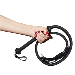 Frusta in Pelle PU per Giochi per Adulti BDSM, Nero/Rosso, 142cm, Alta Qualità - Product Image 1