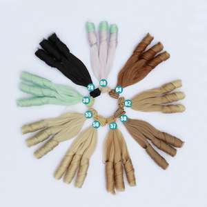 Di alta qualità 20-100cm Mini <span class=keywords><strong>giocattolo</strong></span> bambola parrucca ad alta temperatura in fibra sintetica romani capelli ricci Super fai da te parrucca con materiale plastico - Product Image 4