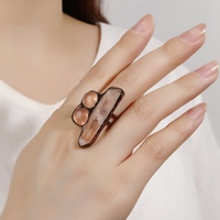 Bague ajustable unisexe en bronze plaqué, style rétro, avec colonne hexagonale en cristal blanc naturel et quartz rose, faite à la main