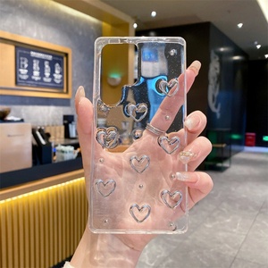 เคสโทรศัพท์มือถือลายหัวใจ 3 มิติ สีเงิน ดีไซน์ใหม่ทันสมัย ประดับกลิตเตอร์อีพ็อกซี่ สำหรับ Samsung S25 S24 S23 S22 S21 Ultra Plus - Product Image 2