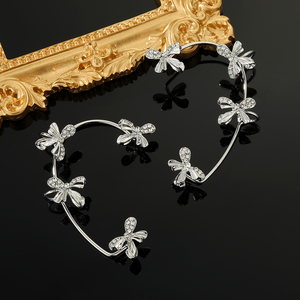 Pendientes de Oreja con Lazo Plateado VKME, Sin Perforación, Estilo Coreano Tiktok, Pendientes de Oreja con Lazo de Diamantes de Imitación para Niñas - Product Image 6