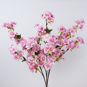 Flor de Seda de Flor de Cerezo de 3 Puntas, 69 cm, Decoración para Bodas, Accesorios para Fotografía en Exteriores, Decoración del Hogar, Reutilizable y Reciclable - Product Image 1