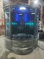 Luxe sexy hoekdouche cabine en badcombinatie met handige functies