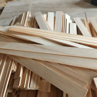 Planche en bois de pin naturel moderne, bois massif, finition lisse, taille personnalisable pour la fabrication artisanale DIY