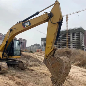 Pompe de boîte de vitesses moteur Caterpillar d'occasion du Japon pour pelle sur chenilles CAT 323 modèle 2020, haute qualité, en excellent état de marche - Product Image 1