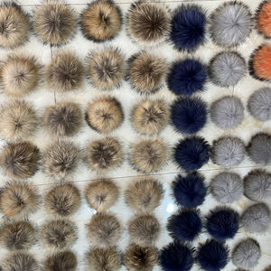 <span class=keywords><strong>Prix</strong></span> usine vraies boules de fourrure pour chapeaux 13Cm fourrure de raton laveur naturel <span class=keywords><strong>2022</strong></span> nouvelle fourrure animale - Product Image 2