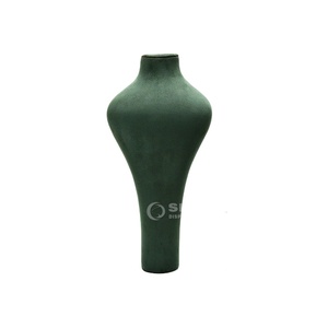 Set de Bustos de Exhibición de Joyería de Resina con Tela de Microfibra, Varios Tamaños, Impresión de Logotipo Personalizado, Suministro de Fábrica al por Mayor para Joyerías - Product Image 1