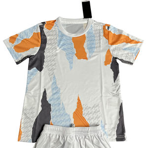 Fabricante personalizado Retro fútbol Jersey Vintage fútbol pantalones cortos conjunto 3D silicona bordado nombre Logo OEM servicio disponible - Product Image 5