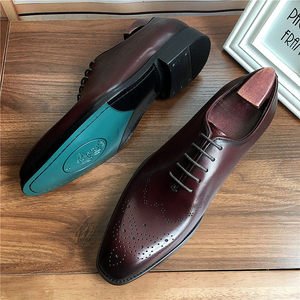 Nouvelles Chaussures Habillées Oxford Montantes en Cuir Gravé Façonnées à la Main pour Hommes, Idéales pour Costumes et Mariages (Chaussures de Marié) - Product Image 1