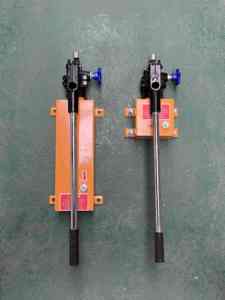 <span class=keywords><strong>Pompe</strong></span> <span class=keywords><strong>hydraulique</strong></span> manuelle portative professionnelle de nouveau design <span class=keywords><strong>avec</strong></span> le réservoir pour l'usage de sur-le-vont - Product Image 6