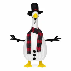 Adorable y Festivo Conjunto de Gorro y Bufanda Navideños Ajustables para Pavo de Jardín de 23 Pulgadas, Ideal para la Diversión Invernal - Product Image 5