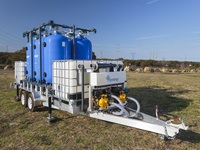 Truk Pemurni Air Mobile Reverse Osmosis Sistem Desalinasi Air Bertenaga Surya Pembuat Air Tenaga Surya Desalinasi Surya