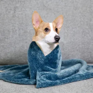 All'ingrosso superiore coperta morbida per cani più spessa materiale Premium da sogno lavabile per dormire in lavatrice coperta per animali domestici
