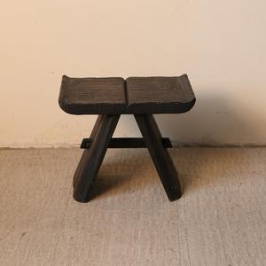 Tabouret en <span class=keywords><strong>bois</strong></span> au design moderne pour la maison, la chambre, le salon, <span class=keywords><strong>l</strong></span>'hôtel, <span class=keywords><strong>l</strong></span>'appartement, le bureau et <span class=keywords><strong>l</strong></span>'hôpital - Product Image 1