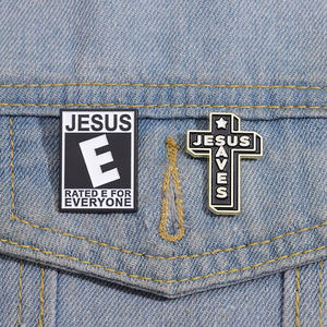 Ich liebe Jesus Emaille Pin Christentum Religion Gläubige leben für immer Kreuz Ostern Brosche Revers Kleidung Abzeichen Liebe Glaube Schmuck - Product Image 1