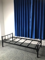 Produits de démontage de cadre de lit en métal en fer simple et moderne pour les écoliers et les dortoirs d'appartement pour adultes