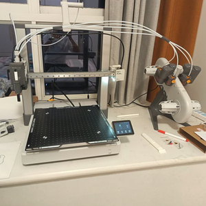 Impresora <span class=keywords><strong>3D</strong></span> FDM Bambu Lab A2L Combo con Alimentación Automática AMS, Tamaño de Impresión de 330 x 320 x 335 mm, Máquina de Impresión de Escritorio Cerrada de Alta Velocidad - Product Image 1