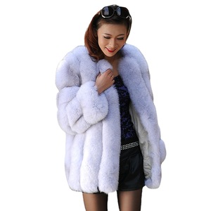 <span class=keywords><strong>Cappotto</strong></span> di pelliccia di vera volpe di lusso <span class=keywords><strong>bianco</strong></span> tinta unita <span class=keywords><strong>con</strong></span> collo rotondo da donna in pelliccia invernale ampio - Product Image 1