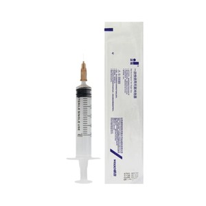 Irrigador Estéril Desechable Weigao Jierui de 5 ml con Aguja Curva, Multiusos, Envasado Individualmente - Product Image 1