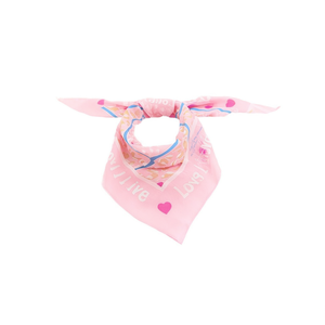 ผ้าพันคอไหมสี่เหลี่ยมลายเสือดาว 'Love Is Love' จาก Cox Fashion - Product Image 1
