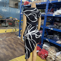 En stock CY902341 Robe courte asymétrique à imprimé abstrait, à une épaule, froncée, pour femme, robes décontractées pour tous les jours