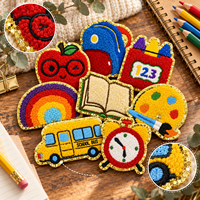 Lot de patchs brodés thermocollants et à coudre pour la rentrée scolaire, motifs pomme, bus, livre, horloge, pour vestes, sacs, décoration DIY