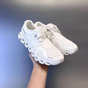 Scarpe da Corsa Designer Brand <span class=keywords><strong>Cloud</strong></span> <span class=keywords><strong>5</strong></span> Unisex, Sneakers Atletiche da Esterno con Fodera in Mesh, Allacciate, Scarpe Sportive da Camminata a Tripla Funzione - Product Image 2