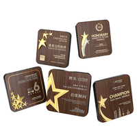 Venta al por mayor de fábrica: Placa de madera con impresión UV, accesorios metálicos personalizados, medalla, trofeo de madera, premio promocional de 20x20cm.