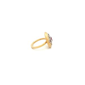 Anillo de cóctel de oro amarillo de 18 quilates más vendido con rubí ovalado cabujón, de un rico tono rojo que exuda pasión y sofisticación - Product Image 4