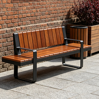 Banc moderne en acier inoxydable avec dossier pour les emplacements extérieurs pittoresques