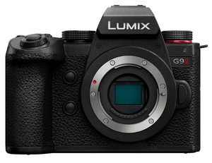 Cámara Panasonic LUMIX G9II Micro Four Thirds, Sensor de 25.2MP con Enfoque Automático Híbrido de Fase, Potente Estabilización de Imagen - Product Image 1