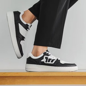 Zapatillas casuales de marca personalizada con diseño robusto y cordones, de caña baja, estilo skate y para caminar, para hombre. - Product Image 4