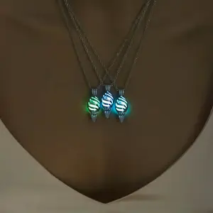 Wholesale Halloween Party Fashion Creative Conch Luminous Glow Hollowed Out Openable Container Pendant Collar Necklace