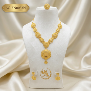 Conjunto de collar largo chapado en oro Colección de joyería de moda - Product Image 1