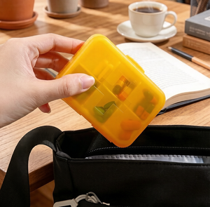 Pastillero de Plástico con 6 Compartimentos, Estuche Portátil para Medicamentos en Forma de Cruz para la Organización Semanal de Píldoras - Product Image 4