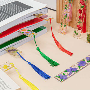 CYNYA Meilleure vente : marque-page en résine avec fleur <span class=keywords><strong>de</strong></span> <span class=keywords><strong>naissance</strong></span> <span class=keywords><strong>de</strong></span> 12 mois, œillets séchés naturels, fait main, cadeau sentimental pour les amoureux des livres - Product Image 3