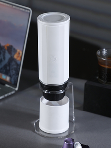 Cafetera Portátil ZeroHero 2 en 1, Funciona con Batería/USB para Cápsulas <span class=keywords><strong>Nespresso</strong></span>, Uso Versátil en Casa, Auto, RV, Hotel y Aire Libre - Product Image 4