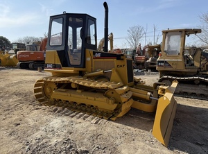 Offre Spéciale : Bulldozer d'occasion CAT D4C D4, certifié CE d'origine, sans inspection de performance requise, sur chenilles. - Product Image 3