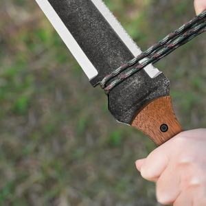 Espátula de jardín multifuncional de acero inoxidable con acabado lavado a la piedra, personalizable OEM, mango de madera, portátil, con clip de cinturón ajustable para camping - Product Image 4