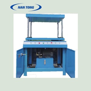 Máquina hidráulica para aplanar el núcleo de libros Nantong NT-750 de 650x750 mm de doble cara para uso en fábrica - Product Image 1