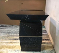 Table console contemporaine de luxe de haute qualité en marbre noir royal texturé or, fabriquée à la main pour la maison, l'hôtel, le couloir, le salon