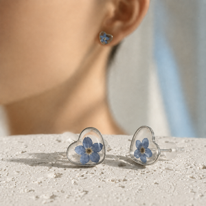 Orecchini a Perno con Fiori Veri Essiccati di Non Ti Scordar di <span class=keywords><strong>Me</strong></span>, Gioielli Botanici Fatti a Mano in Resina Epossidica, Orecchini a Cuore in Acciaio Inossidabile per Donna - Product Image 5