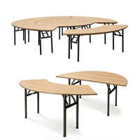 Table pliante serpentine en contreplaqué de 72'' (6 pieds) et 60'' (5 pieds) pour hôtels, mariages et événements de restauration en extérieur