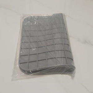 Большой прямоугольный силиконовый коврик для сушки посуды 40x30 см с наклоном и дренажем для отвода воды - Product Image 6