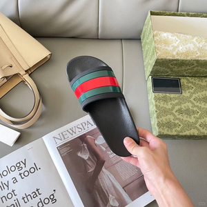 Sandalias de Plástico Personalizadas de Lujo para Hombre y Mujer, Diseño de Moda, Impermeables, Venta al por Mayor 2026 - Product Image 2