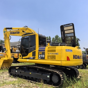 Excavadora usada Komatsu PC210 de 20 toneladas, excavadora de cadenas para contratistas de movimiento de tierras y proyectos de carreteras - Product Image 3
